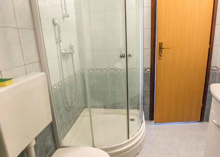 - Paklenica Riviera 6878 Apartament Seline